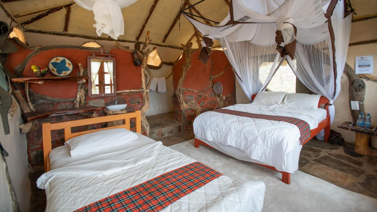 Lion'S Cave Camp, Samburu Villa Archers Post Dış mekan fotoğraf