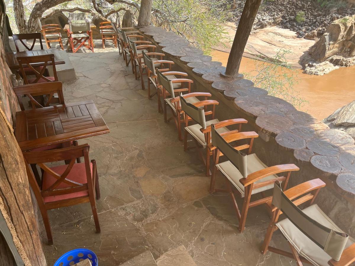 Lion'S Cave Camp, Samburu Villa Archers Post Dış mekan fotoğraf