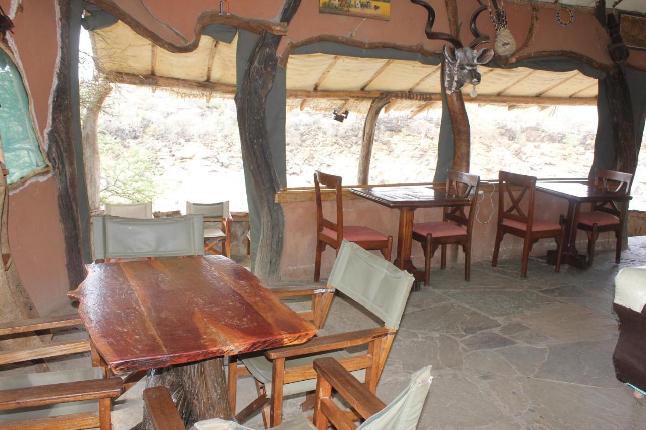 Lion'S Cave Camp, Samburu Villa Archers Post Dış mekan fotoğraf