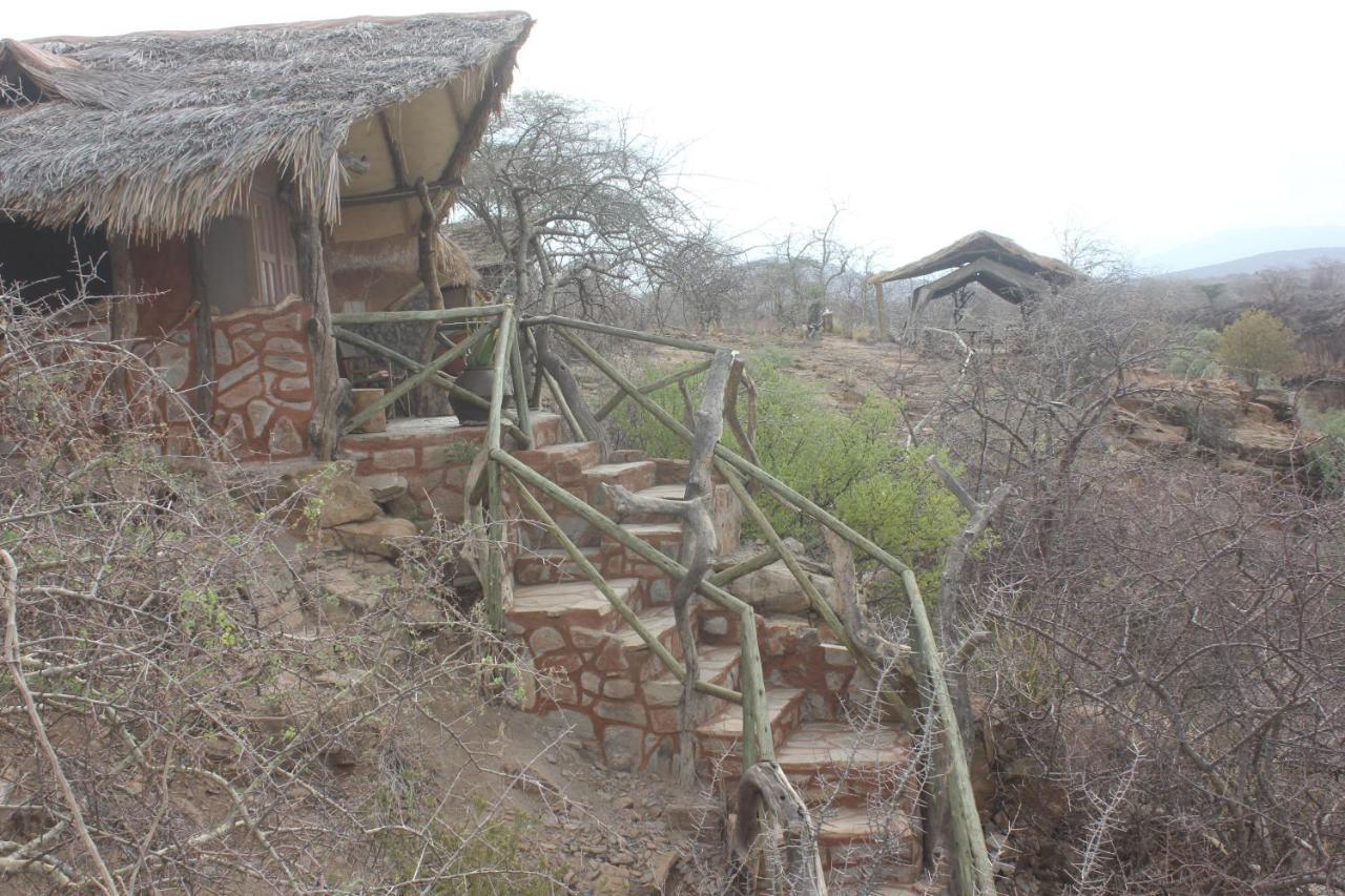 Lion'S Cave Camp, Samburu Villa Archers Post Dış mekan fotoğraf