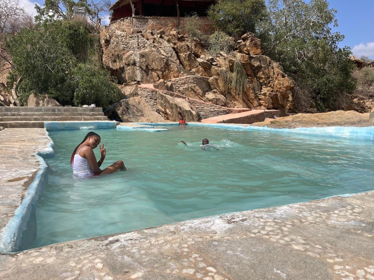Lion'S Cave Camp, Samburu Villa Archers Post Dış mekan fotoğraf
