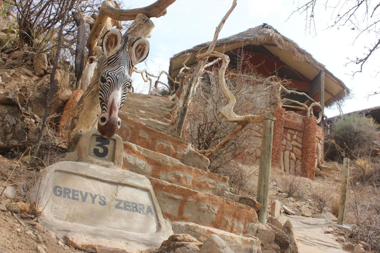 Lion'S Cave Camp, Samburu Villa Archers Post Dış mekan fotoğraf