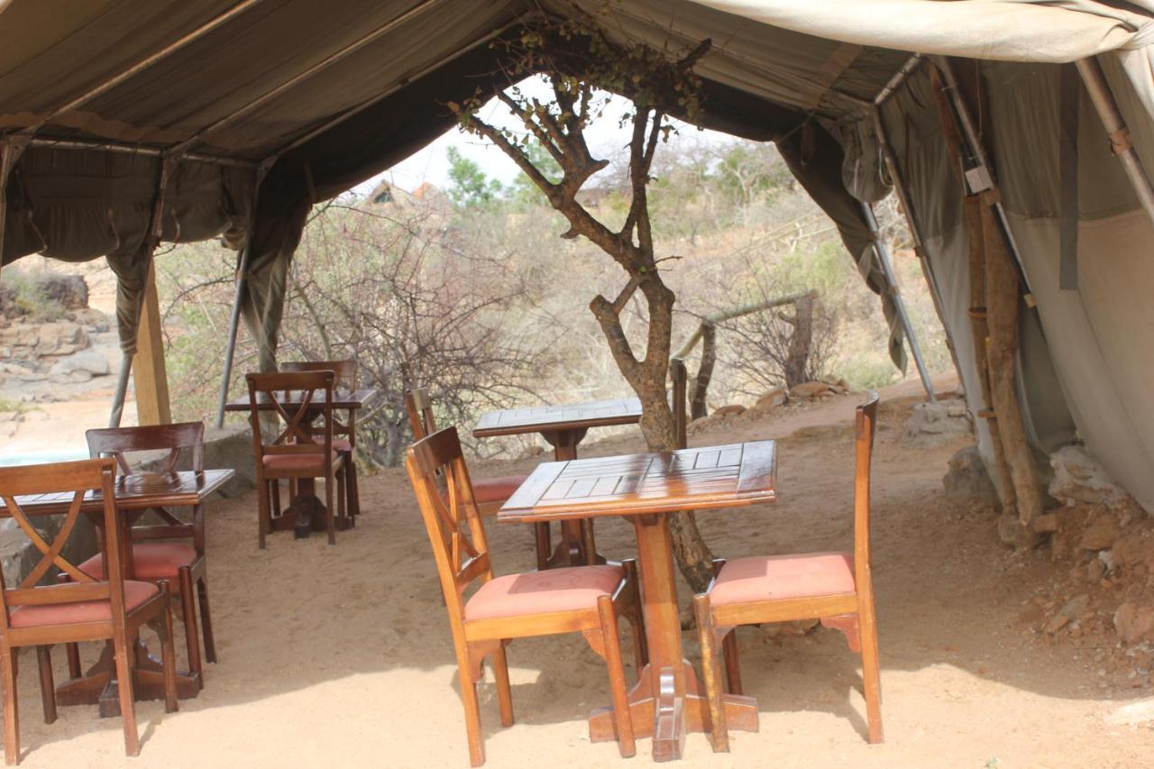 Lion'S Cave Camp, Samburu Villa Archers Post Dış mekan fotoğraf