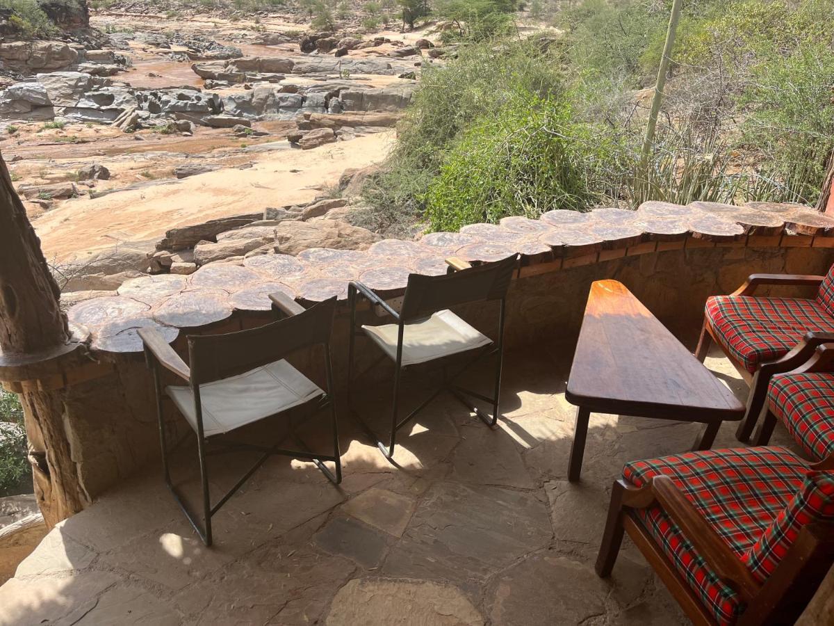 Lion'S Cave Camp, Samburu Villa Archers Post Dış mekan fotoğraf