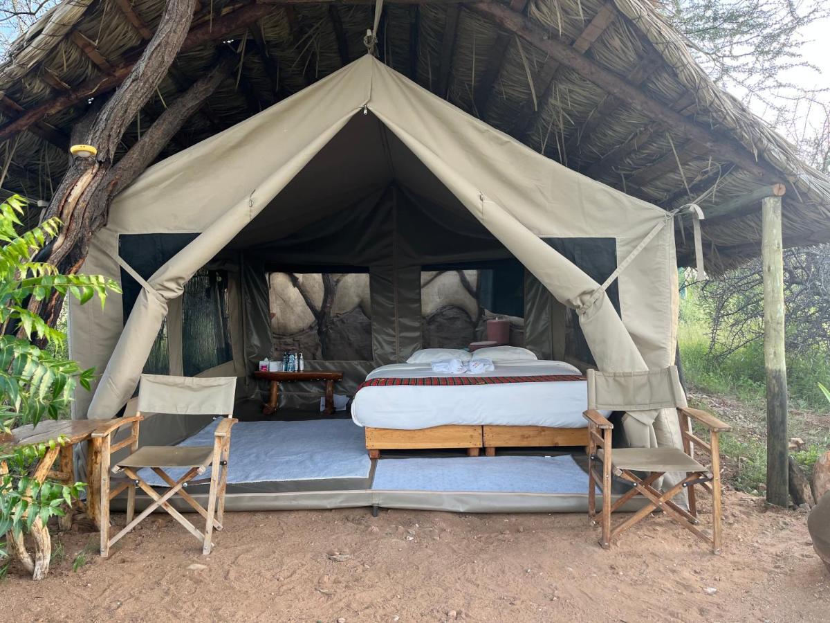 Lion'S Cave Camp, Samburu Villa Archers Post Dış mekan fotoğraf
